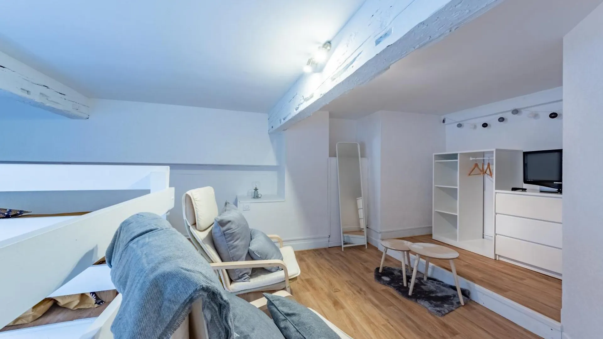 Apartament L'Alcove Grand Studio, Proche Place Nationale Montauban